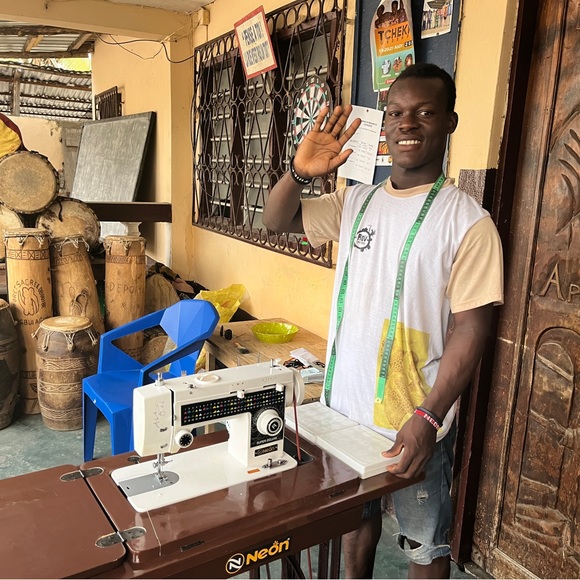 Togo youth center fundraiser! adepomatogo.wordpress.com - Picture 10 of 13